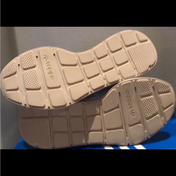 Adidas swift Leopard - Picture 2 of 4